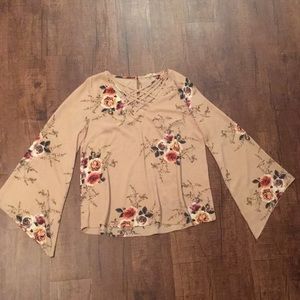 L Bell Sleeved Cross Blouse